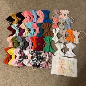 Bows on nylon bundle